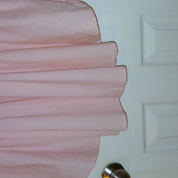 Iky Me Blouse Ruffle Back - Picture 2 of 8